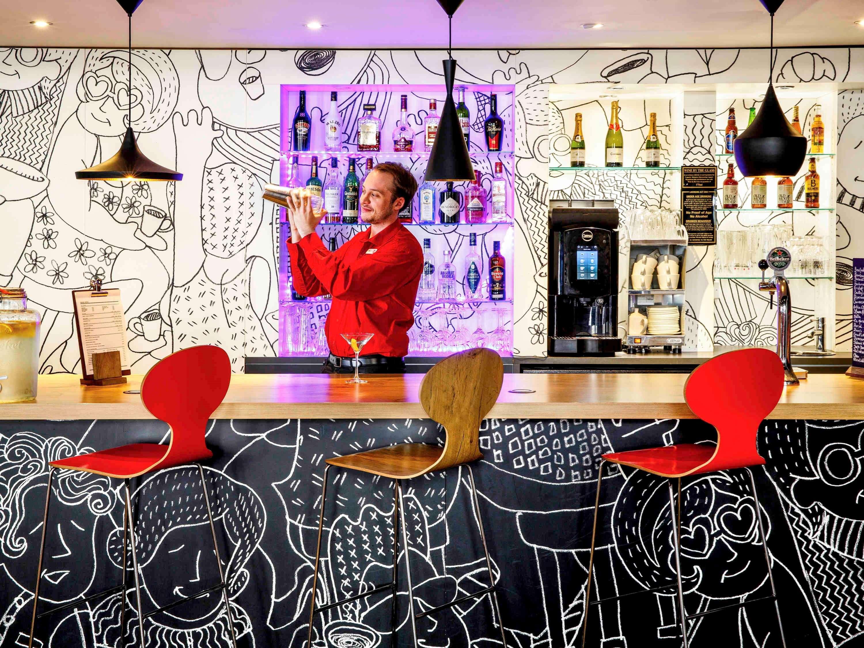 Ibis London Greenwich Exterior photo